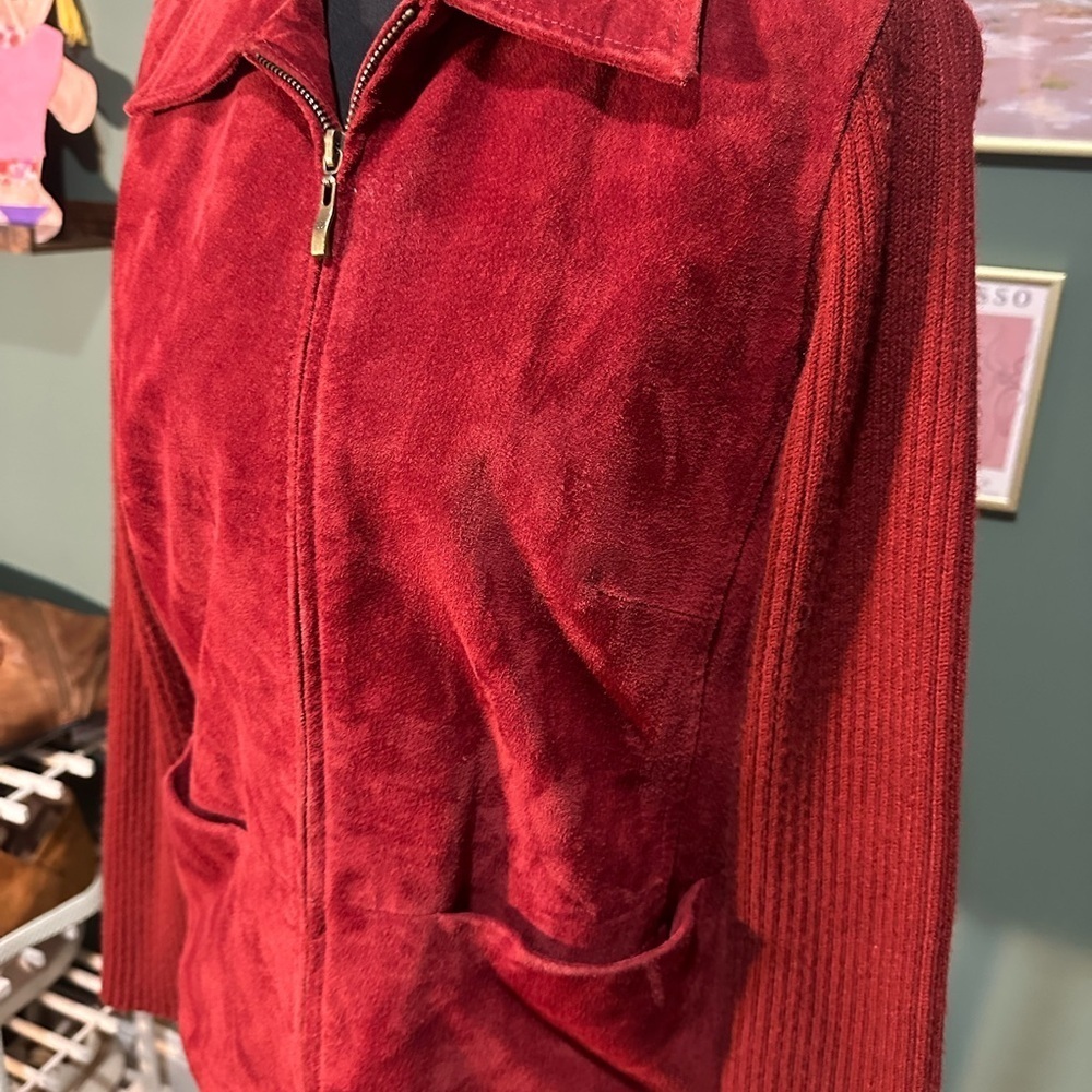 A.M.I Red Leather Jacket with Sweater Sleeves Size Petite M 👑 - Picture 3 of 6